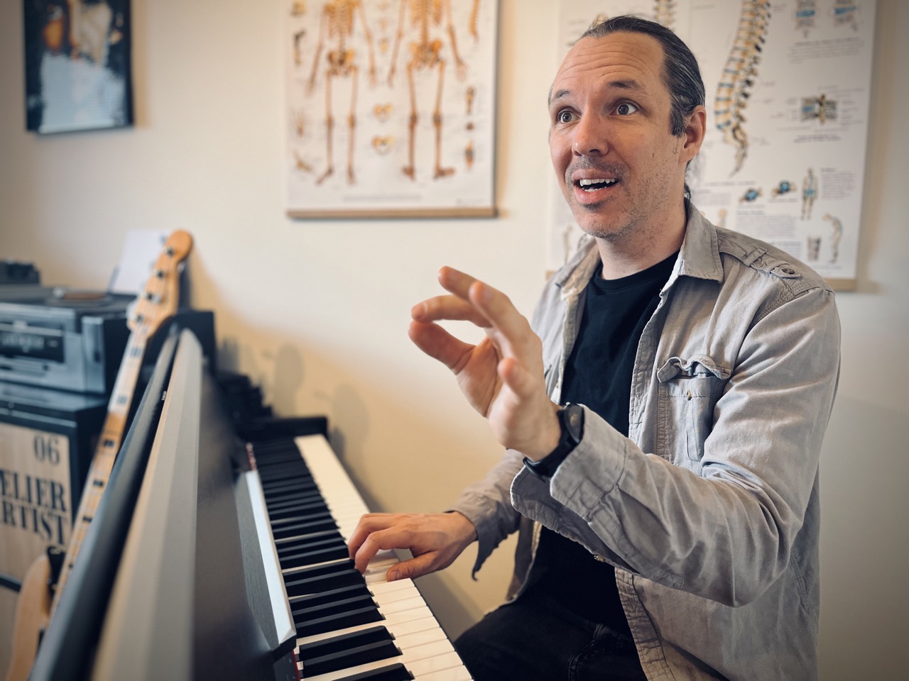 Didier Coenegracht donne cours chant piano